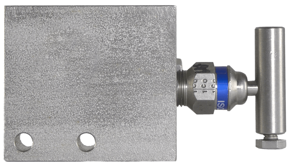 004_AT_M-518_TwoValveManifold.png